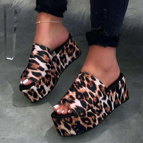 

new 2020 women slipper high-heel flat non-slip beach slippers leopard print platform sandals outdoor summer beach flip flop, Black
