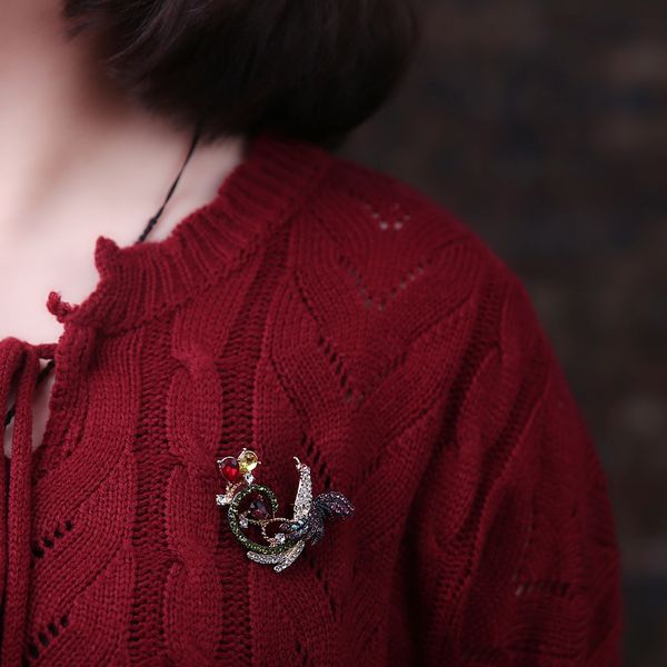 

korean version of the wild bird animal brooch alloy drop oil wild ruili brooch, Gray