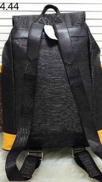 

2018 new arrival fashion women school bags punk style men backpack designer backpack pu leather lady bags