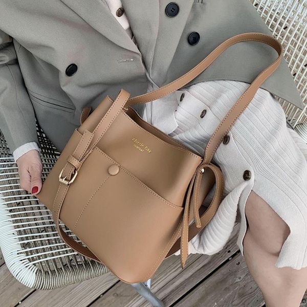 

2020 new leisure bucket bag women's bag korean shoulder messenger ms. handbag