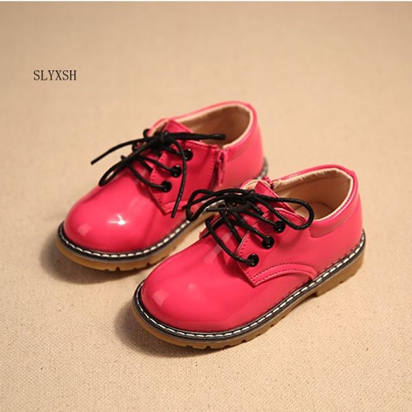

2018 spring new leather surface non - slip children ' shoes bright leather shoes boys and girls students casual, Black;grey