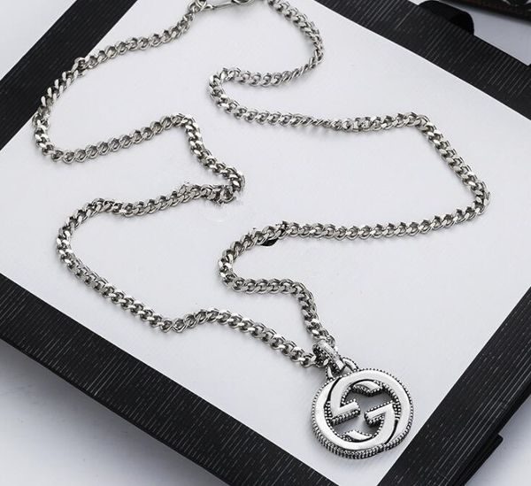 

2020 Горячие Luxury бренд G Письмо 925 серебряные цепи ожерелье ретро пару ожерелье мужчин и женщин Подвеска дизайнер ювелирных подарков Бесплатная доставка