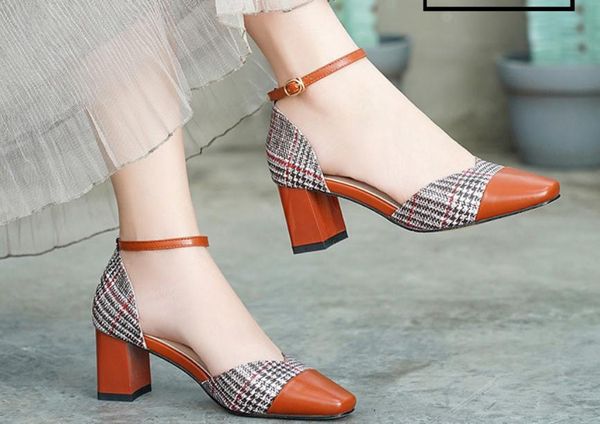 

2019 women's sandals in summer with new style middle heel coarse heel @03, Black
