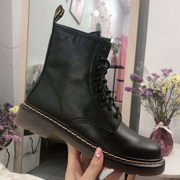 

martin bootsdr.martens female lace-up british wind 2019 new autumn and winter outdoor thick bottom original packaging retro tide boot, Black