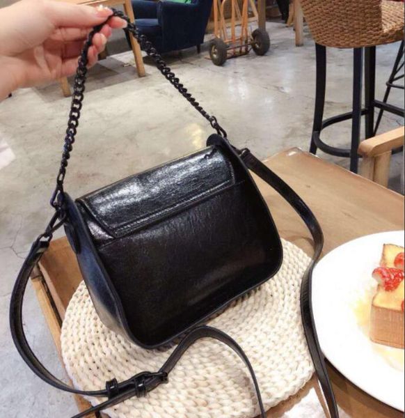 

designer women handbag luxury lady chain shoulder bags crossbody women bag temperament l0g0 letter