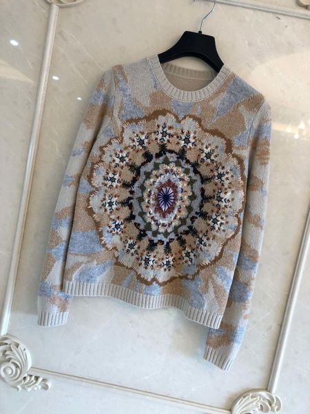 

2019 new ladies fashion long-sleeved round neck embroidered cashmere sweater 0718, White;black