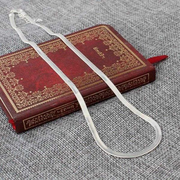 

новый серебряный ожерелье пара короткие ключицы лезвие цепи плоский змея кости цепи серебряные ювелирные изделия пара моделей женский fashio, Golden;silver