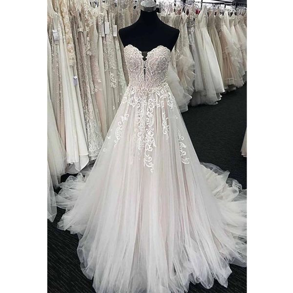 

enchanting strapless white modest wedding dress lace applique pearls beading boho lace wedding dress a line bridal gowns vestido