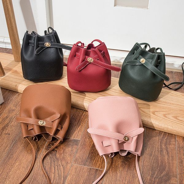 

2020 designer bucket bag fashion shoulder bag mini luxury diagonal bag designer handbag female