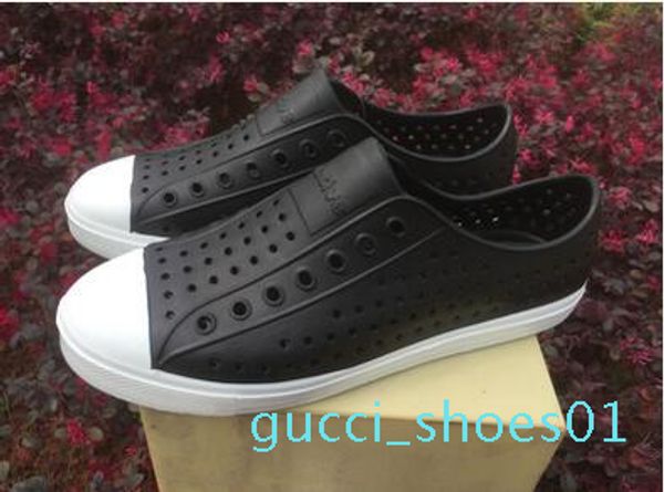 

2017 summer lover hole hollow sandals mules footwear couple shoe women anti-skid beach flats casual shoes sandalias g01, Black