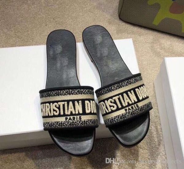 

Luxury slippers spring 2019 new mother braided ribbon a toe fashion outside wear show flat slippers letters