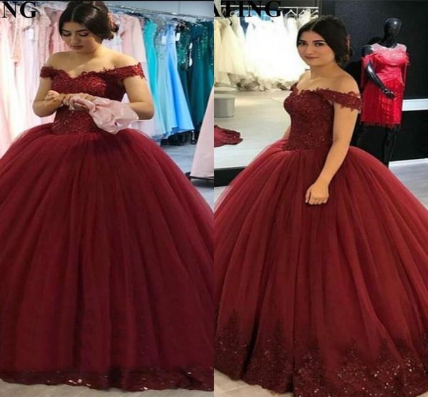 

2019 дешевые бургундия quinceanera платья с плеча кружева аппликация плиссированные бальные платья sweet 16 quinceanera платья выпускного ве, Blue;red