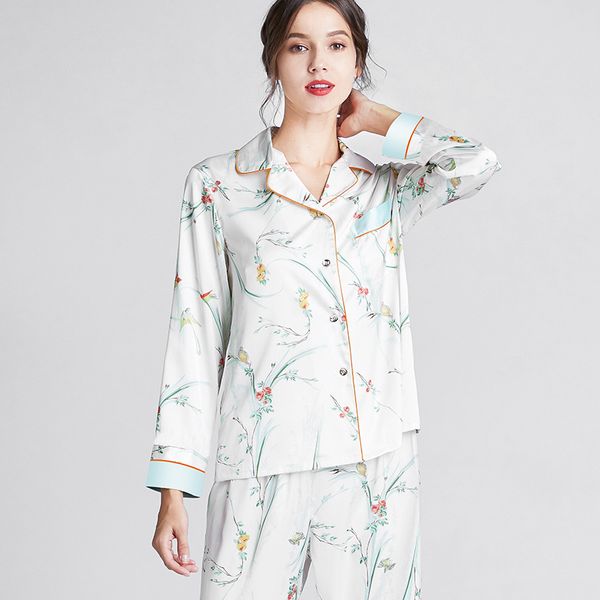 

new pajamas women's spring and summer thin silk printed long-sleeved casual homewear set can be worn outside 1619 pajama set, Black;red