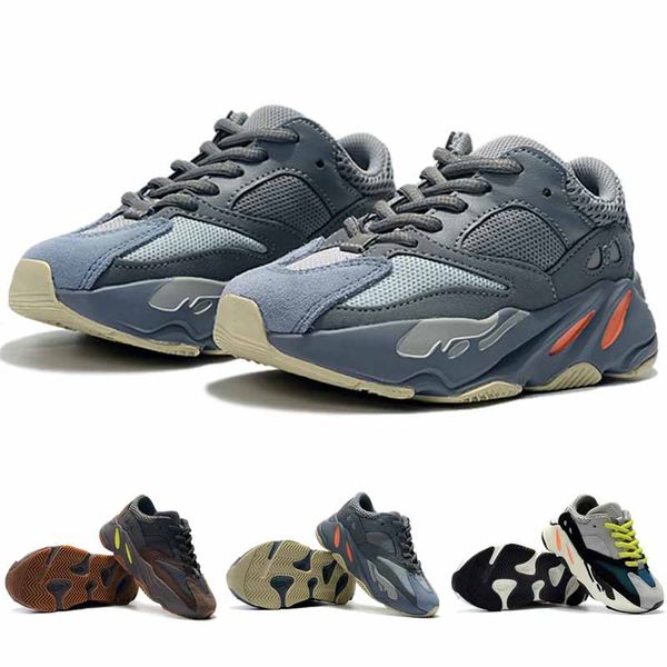 700 scarpe