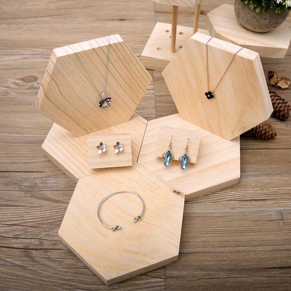 

[ddisplay]creative hexagon pendant jewelry display tray solid wood personalized necklace display holder pine wooden bracelet display stand, Black
