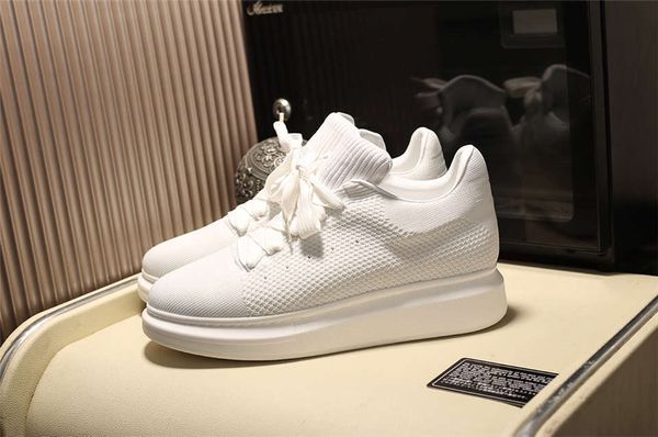 

plate-forme platform luxury designer mens and womens fashion vintage designer shoes custom woven cloth solid color white, Black