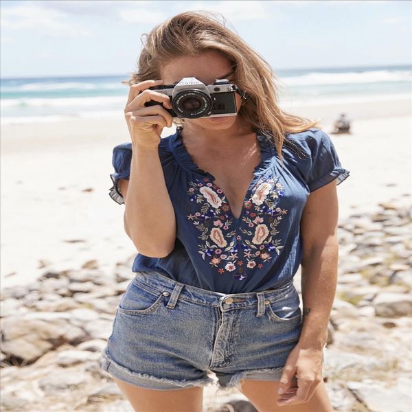 

2019 embroidered women's t- yy3-21140 2019 shirt embroidered short-sleeved women's short-sleeved t-shirt yy3-21140, White