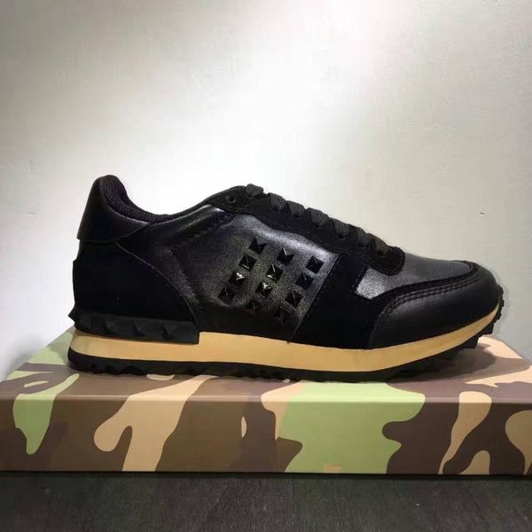 

2020 new fashion stud camouflage sneakers shoes footwear women flats luxury designer rockrunner trainers men casual shoes 35-46, Black