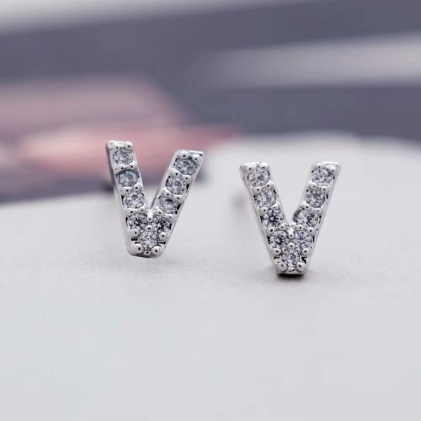 

hip hop letter v ear studs for men women luxury s925 silver capital couple earrings lover jewelry vip person diamonds gifts ing, Golden;silver