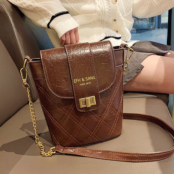 

women's winter net red mini bag women's chain turnlock bag fashion bucket messenger