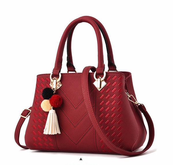 

designer handbags purses women's handbag handbag women's large capacity with light weight shoulder bag new embroidery thread lady