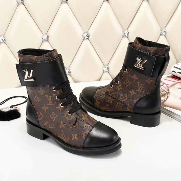 

2020 personality autumn and winter european american leather martin boots foreign style round head short female knight boots thick bottom, Black