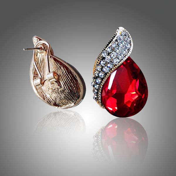 

fashion-european and american big brand fashionable 100 take black gem to nail red crystal to restore ancient ways prevent sensitive earring, Golden;silver