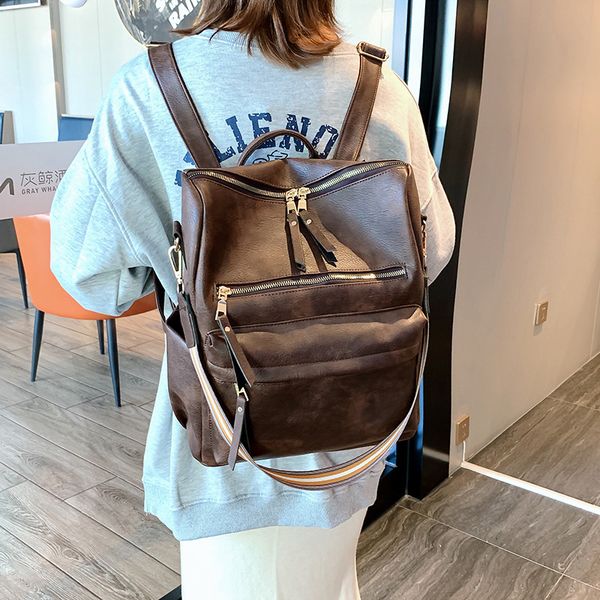 

2020 new women's backpack simple simple wild backpack large capacity fashion