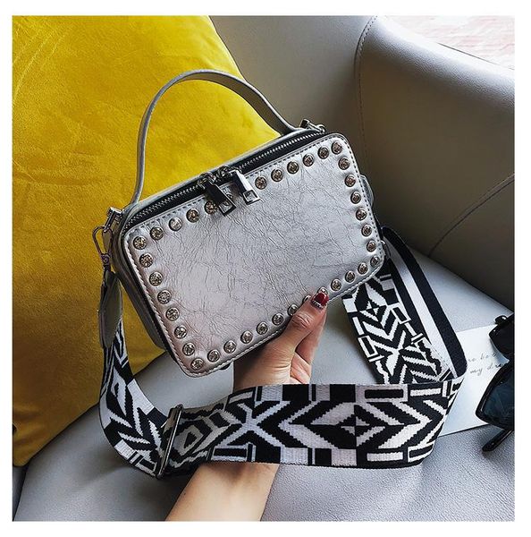 

дизайнер-новый стиль заклепки курьерские сумки для женщин наплечные сумки широкий ремень крест тела сумки женский мешок основной nidaie nida