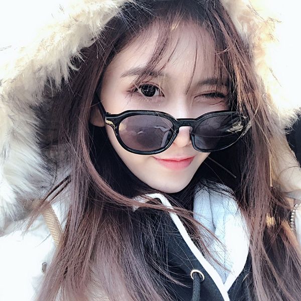 

women fashion korean style sunglasses women candy color large retro frame sun glasses 4 styles 2019, White;black