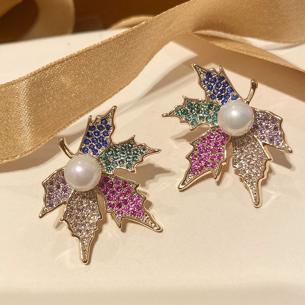 

maple leaf pearl ear stud earrings fashion leaf studs women earrings retro exaggerated maple leaf tassel, Golden