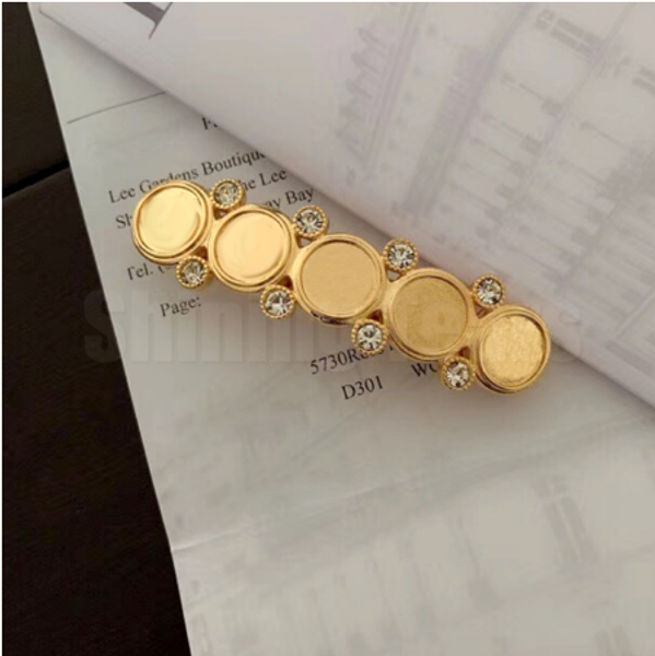 

fashion gold letter round hairpin valentine's day gift beautiful jewelry accessories birthday gift, Golden;white