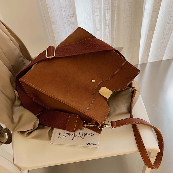 

vintage fashion female big tote bag 2019 new matte leather women's designer handbag high capacity shoulder