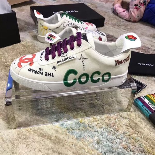 

Women men lei ure hoe flat neaker cowhide colorful letter print lace up ca ual couple neaker ize 35 44