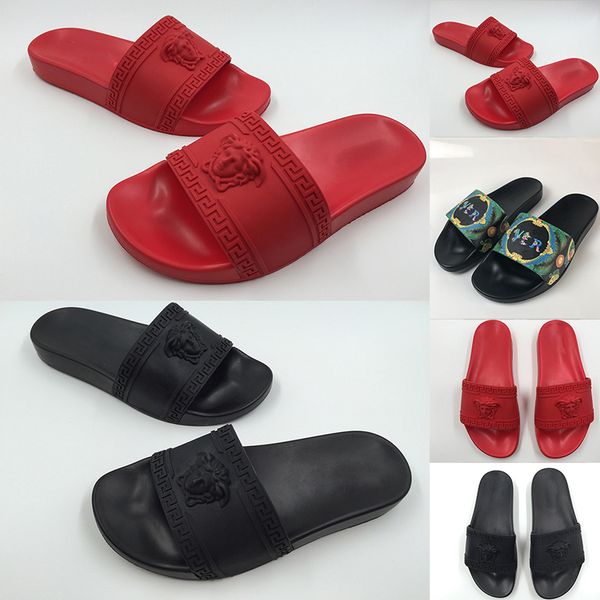 

2019 fashion mens womens designer slippers luxury medusa relief black red flat bottoms sandals ladies slides shoes size 36-45