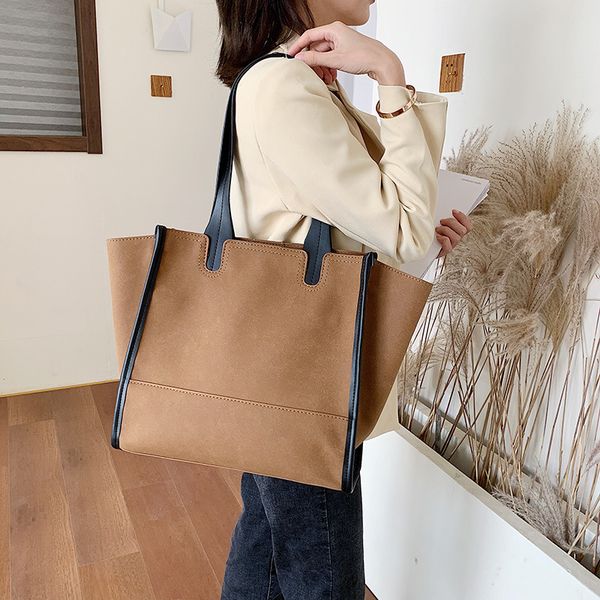 

2019 new european and american retro big bag matte leather handbag bag personality large capacity pleated shoulder