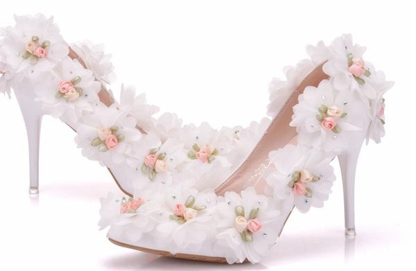 

2019 women's shoes in spring and autumn with new style high heel fine heel pointed end flower @op384, Black