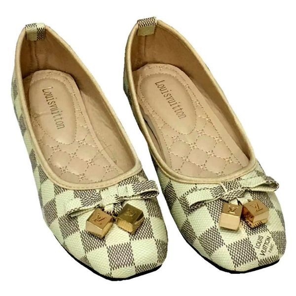 

Г-жа именитых дизайнеров указал высокое качество одной плоской обуви летние крытые скользкие туфли красные зеленые плоские туфли 35 до 42