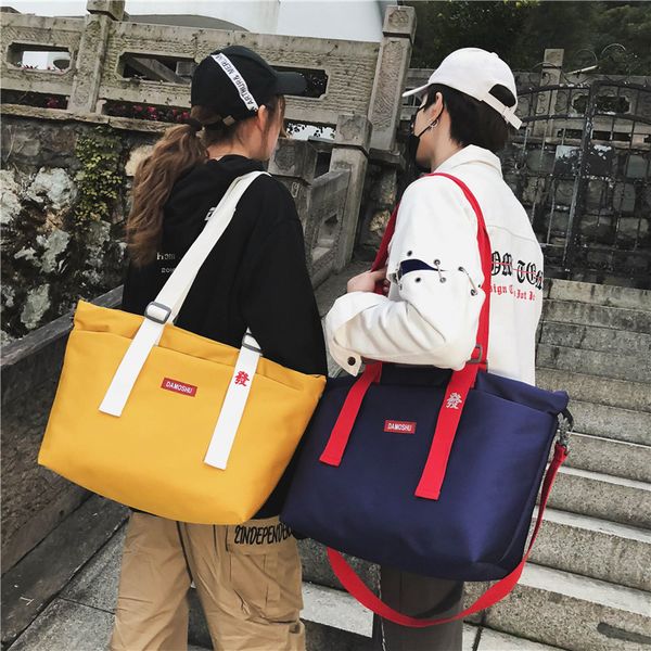 

factory direct 2019 spring new korean ladies shoulder messenger bag waterproof wear-resistant sports travel bag