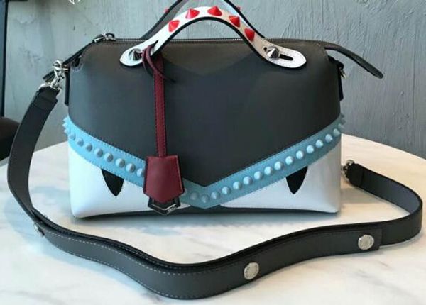 

2018 new autumn bag bugs fashion single shoulder oblique handbag simple casual chain small square bag