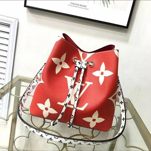 

designers crossbody bag caviar cowhide leather woc envelope bag classic sliver gold chain bags singler shoulder bags luxurys handbags purse