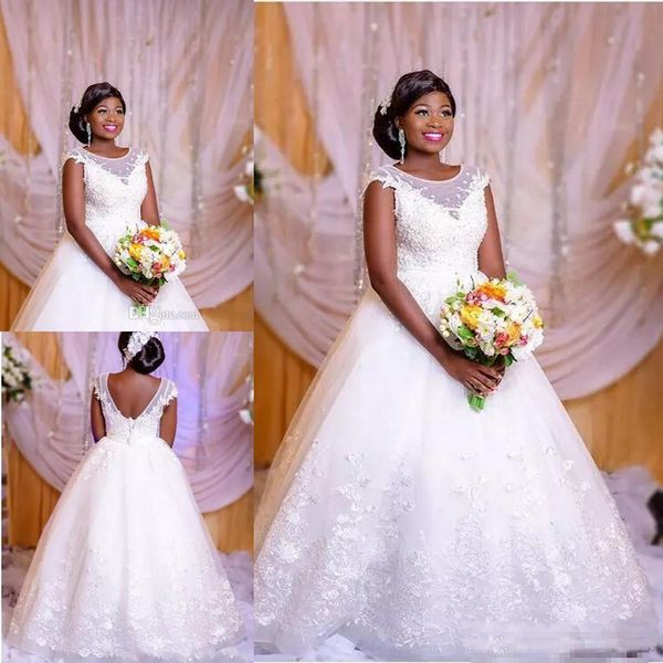 

White Princess Wedding Dresses 2019 Plus Size Lace up Lace Applique Low Back Floor Length Sleeveless Bridal Gown