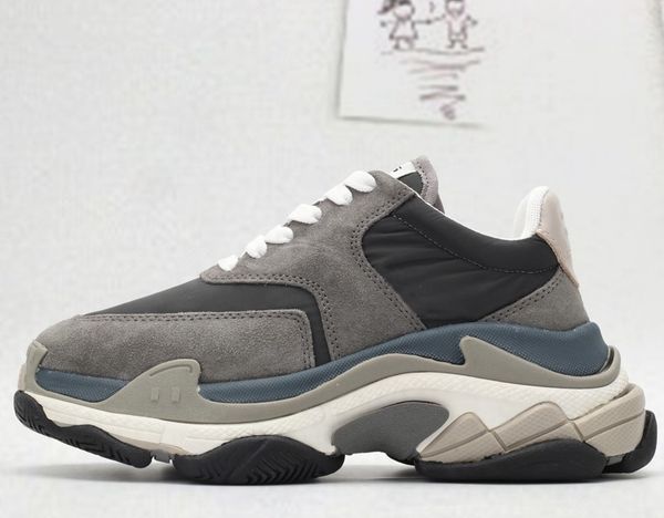 

fashion dad paris triple s casual shoes designer hiking sneakers special men and women fashion casual shoes gray, Black