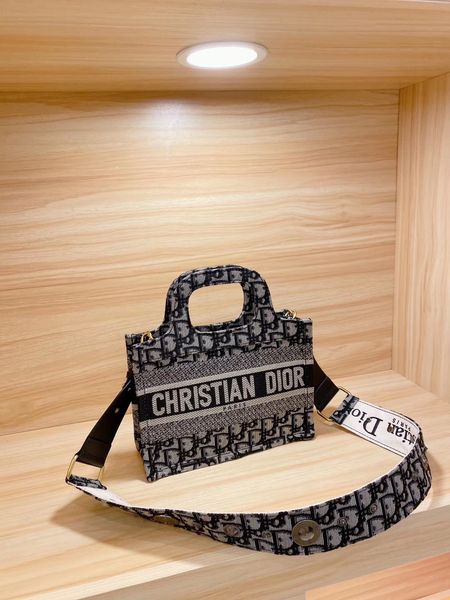 

Дизайнер сумка вышитые холст книга сумка высокое качество тотализатор сумки роскошь Марка сумки женщин сумки дизайнер сумка YY48