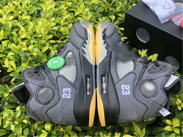 

est off authentic white air 5 high og retro 23 basketball shoes men black muslin fire red metallic sneakers ct8480-001 with original box