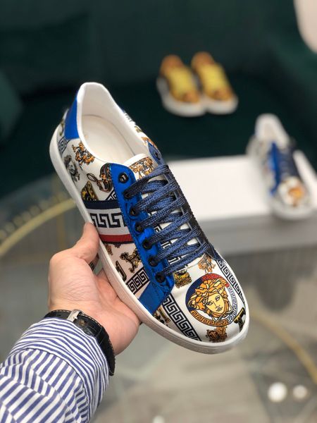 

on dhl platform, casual retro basketball shoes, designer triple luxury men's shoes, sports red sandals, non-slip02, Black