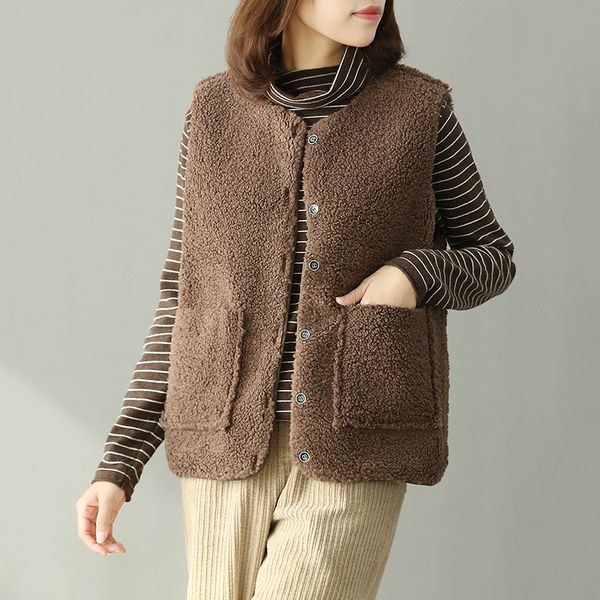 

tongkou large size lamb vest vest ladies short warm thick 2019 winter new, Black;white