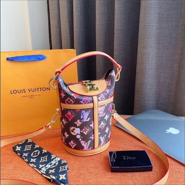 

2020 ladies new high-quality handbag wallet crossbody bag ladies simple fashion exquisite women's new leather shoulder bag cylinder bag