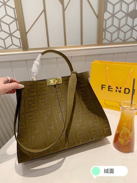 

2020 new genuine leather ladies bag 82oels, Black