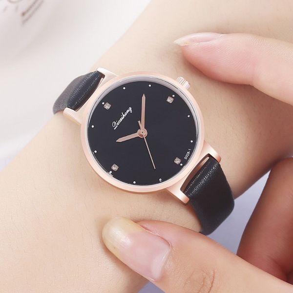 

2020 round dial leisure wristwatches women's fashion simple glass personality student belt quartz watch dress luxurious clock, Slivery;brown